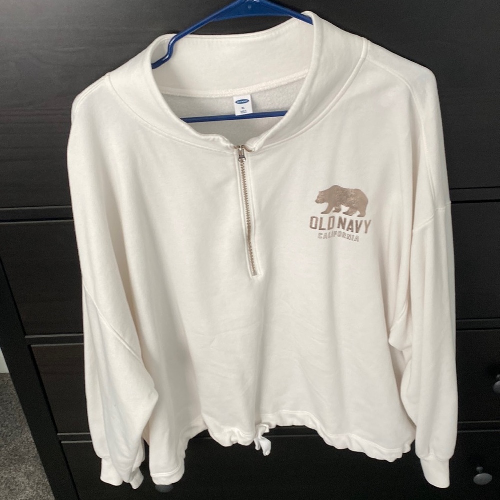 XL super comfy sweater. Smoke free home! Wore once